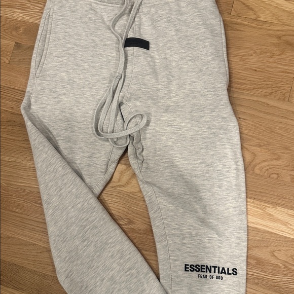 Essentials Fear of God Sweatpants - Picture 2 of 3